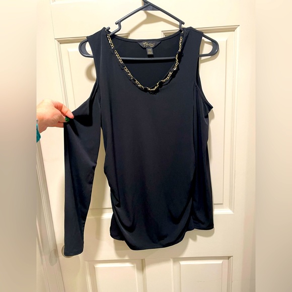 Thalia Sodi Tops - Thalia 🖤 Sodi Black Cold Shoulder with gold accents, and ruched sides. Small